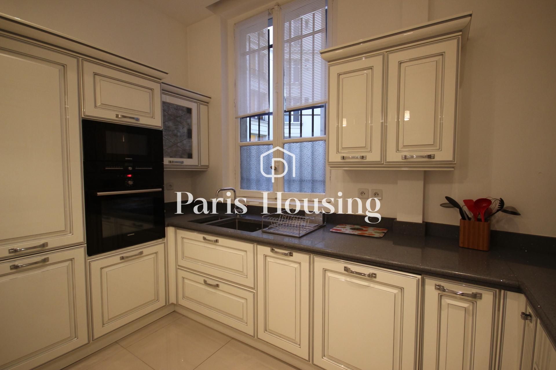 Apartment for rent furnished, Paris 8ème, 1 bedroom, 95m2 - Ref: 140089 - Paris-housing - Image 8