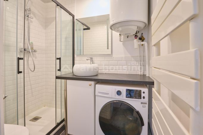 Rue Saint Dominique - Paris 7ème Palais-Bourbon - Ecole Militaire