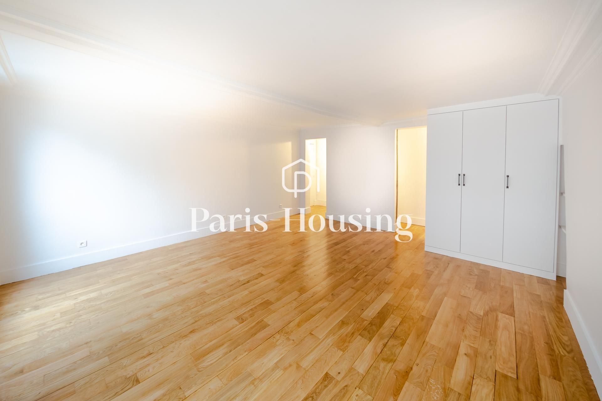 Studio for rent unfurnished, Paris 6ème, 1 room, 32m2 - Ref: 140121 - Paris-housing - Image 2