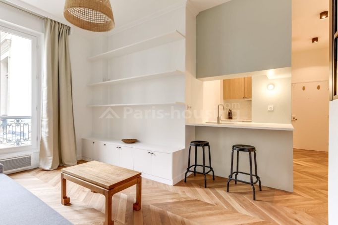 Rue de la Boetie - Paris 8ème Élysée - Saint - Philippe du Roule