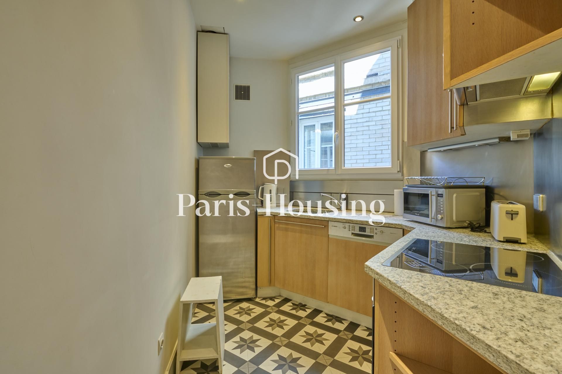 Location appartement meublé, Paris 16ème, 4 pièces, 99.6m2 - Ref: 140560 - Paris-housing - Image 4