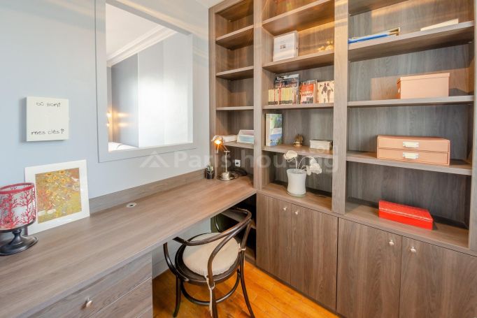 Rue de Grenelle - Paris 7ème Palais-Bourbon - Gros Caillou