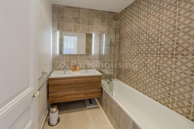 Rue de Grenelle - Paris 7ème Palais-Bourbon - Gros Caillou