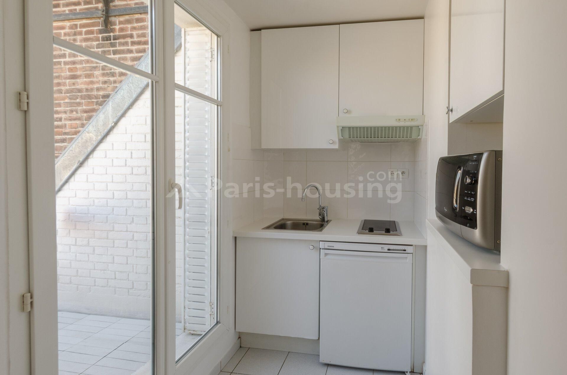Studio for rent furnished, Paris 8ème, 1 room, 25m2 - Ref: 140669 - Paris-housing - Image 6