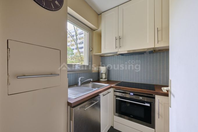 Type: Apartment for rent status: furnished, Paris 15ème, 1 bedroom, 45.36 m² living area