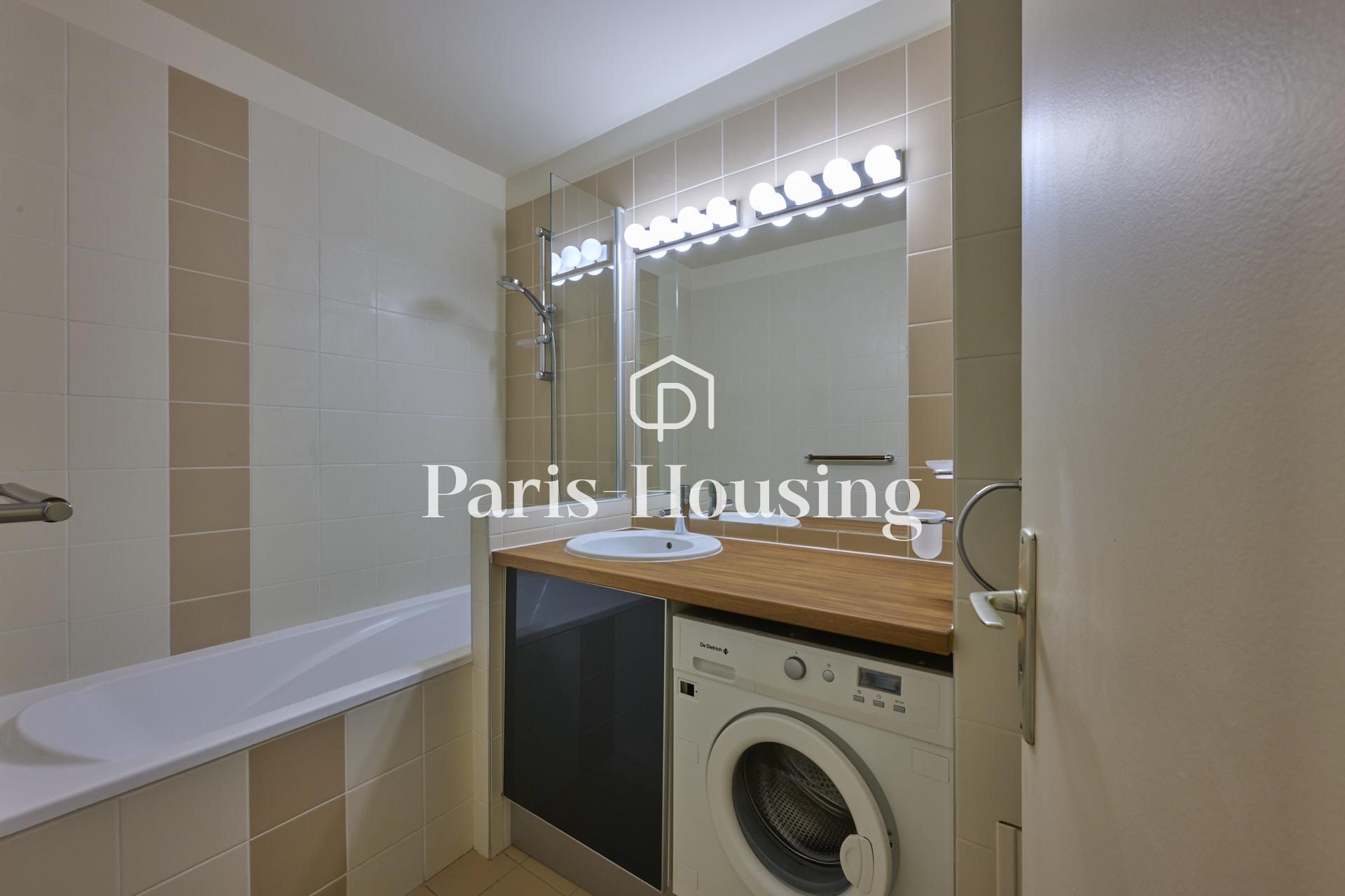 Location appartement meublé, Paris 15ème, 2 pièces, 45.36m2 - Ref: 140696 - Paris-housing - Image 8