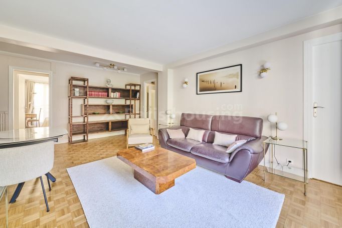 Rue de l'Université - Paris 7ème Palais-Bourbon - Gros Caillou