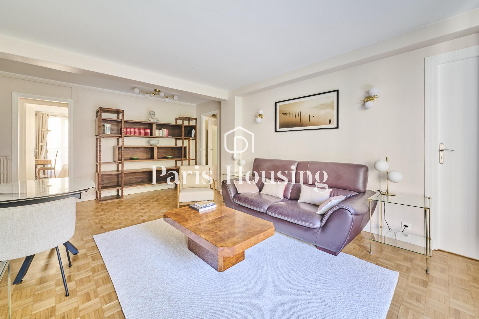 Apartment for rent furnished, Paris 7ème, 2 bedrooms, 72m2 - Ref: 140874 - Paris-housing - Image 4
