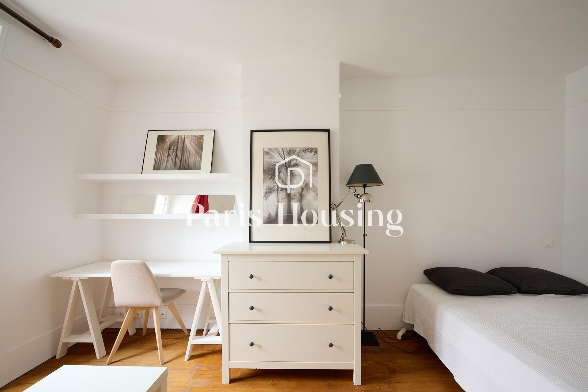 Location studio meublé, Paris 7ème, 1 pièce, 22.18m2 - Ref: 140894 - Paris-housing - Image 2
