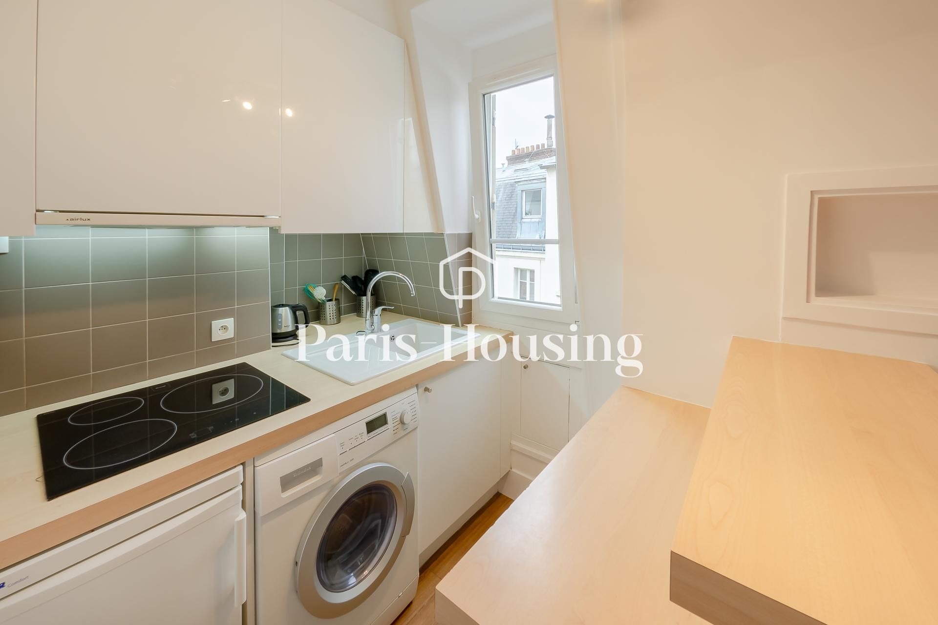 Location studio meublé, Paris 7ème, 1 pièce, 23m2 - Ref: 140894 - Paris-housing - Image 3