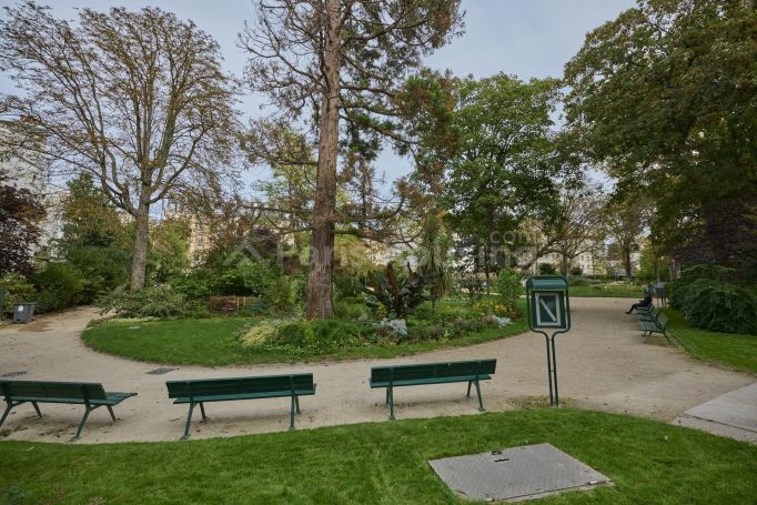 Rue de l'Eglise - Paris 15ème Vaugirard - Violet Commerce