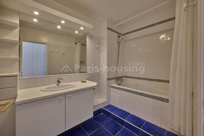 Rue de l'Eglise - Paris 15ème Vaugirard - Violet Commerce