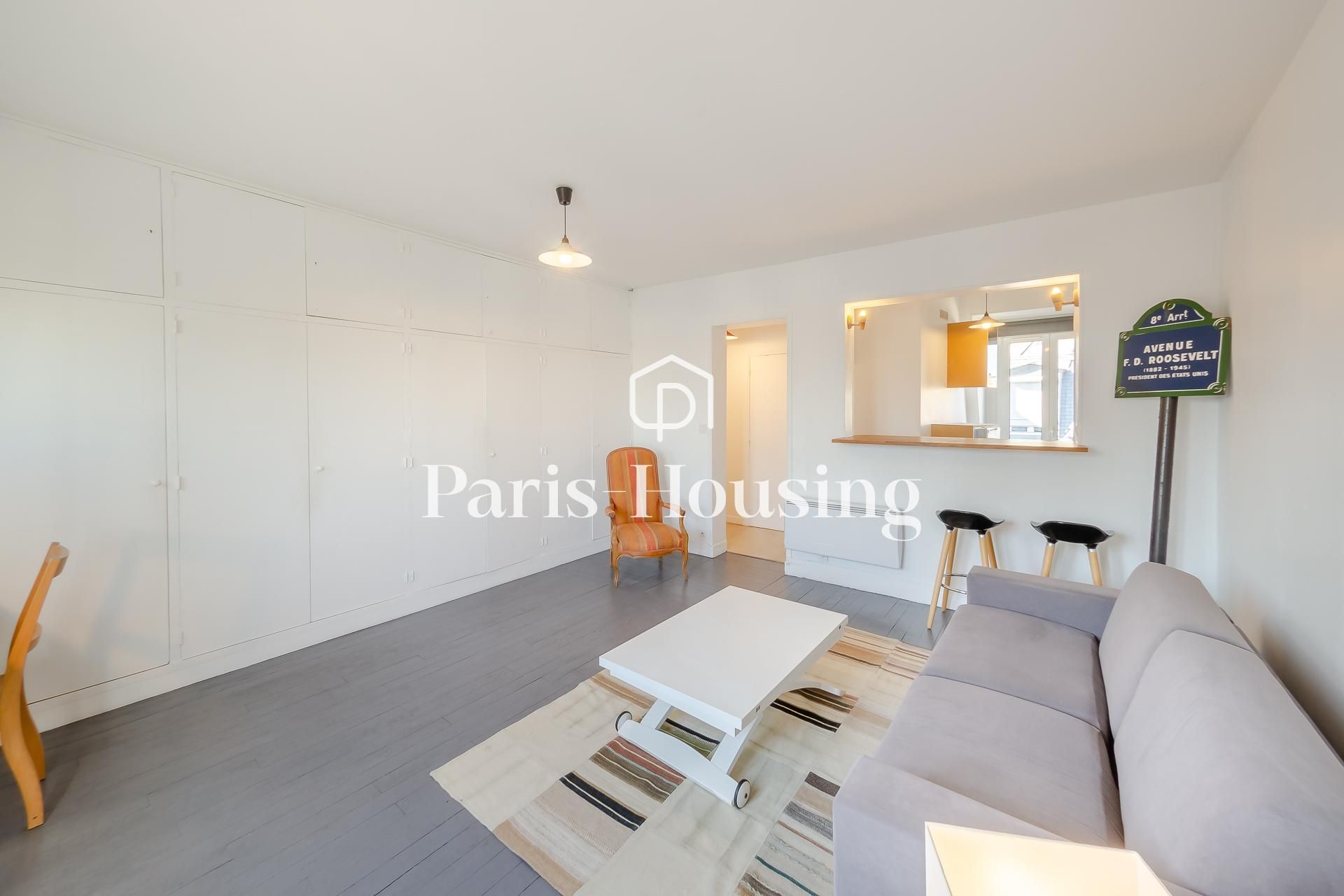 Location studio meublé, Paris 7ème, 1 pièce, 29.47m2 - Ref: 140931 - Paris-housing - Image 2