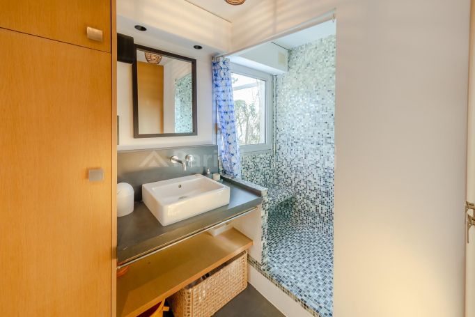 Rue du Theatre - Paris 15ème Vaugirard - Cambronne - Garibaldi