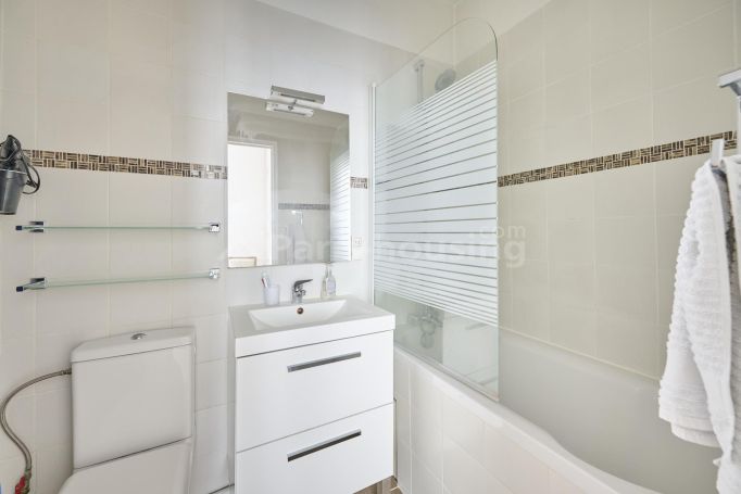 Rue du Sergent Hoff - Paris 17ème Batignolles-Monceau - Courcelles - Wagram