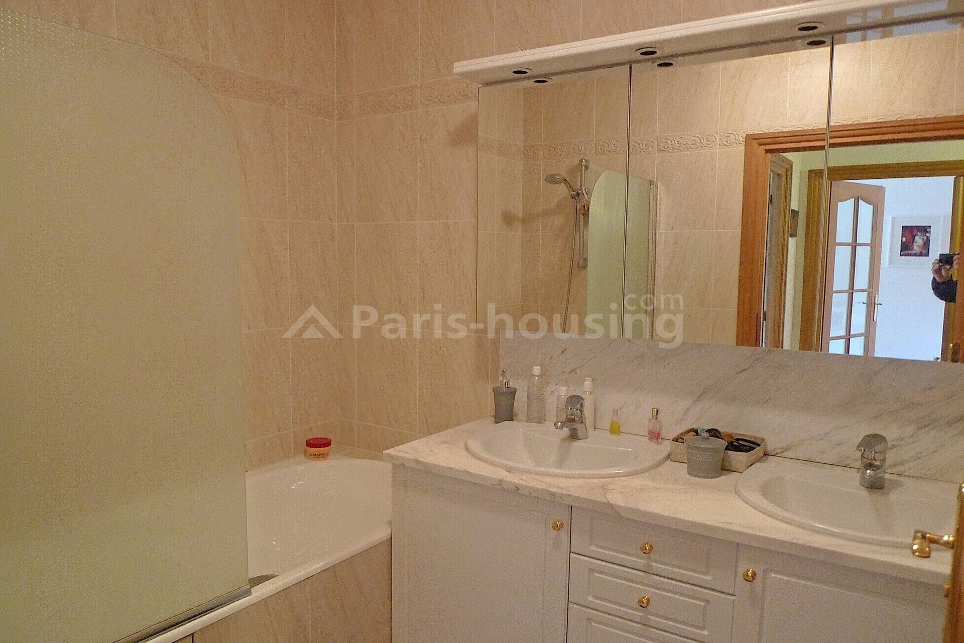 Apartment for rent furnished, Paris 16ème, 2 bedrooms, 75m2 - Ref: 141030 - Paris-housing - Image 10