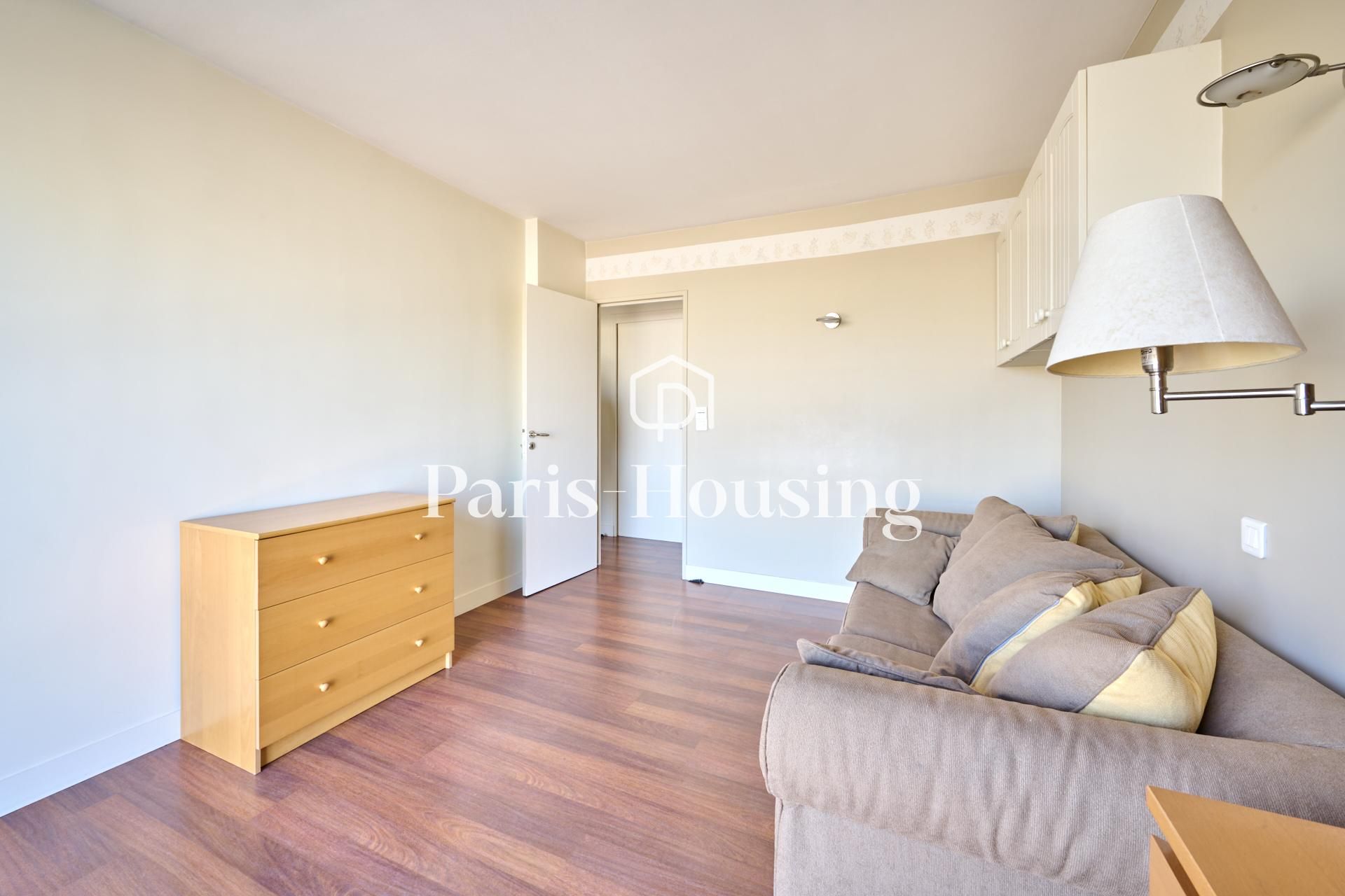 Apartment for rent furnished, Paris 15ème, 2 bedrooms, 84m2 - Ref: 141086 - Paris-housing - Image 12