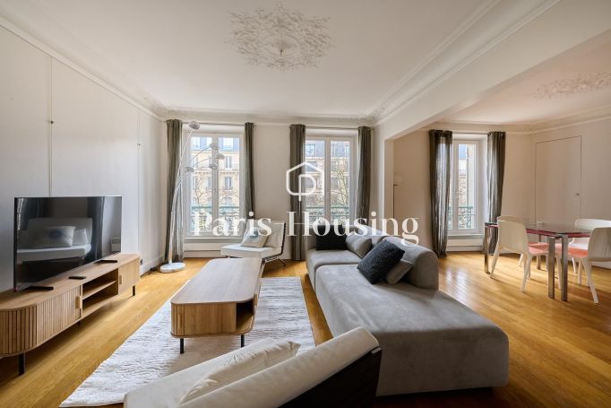 Location appartement , Paris 7ème, 4 pièces, 82.28m² surf. habitable