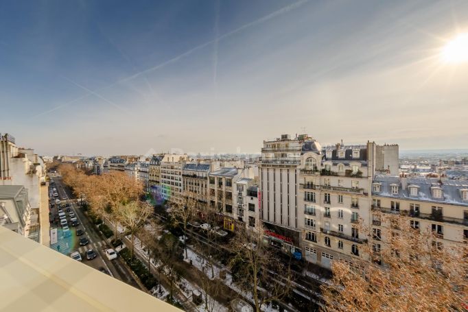 Boulevard de Clichy - Paris 18ème Butte-Montmartre - Grandes Carrières - Clichy