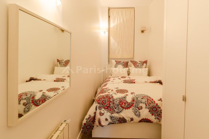 Rue Portalis - Paris 8ème Élysée - Europe