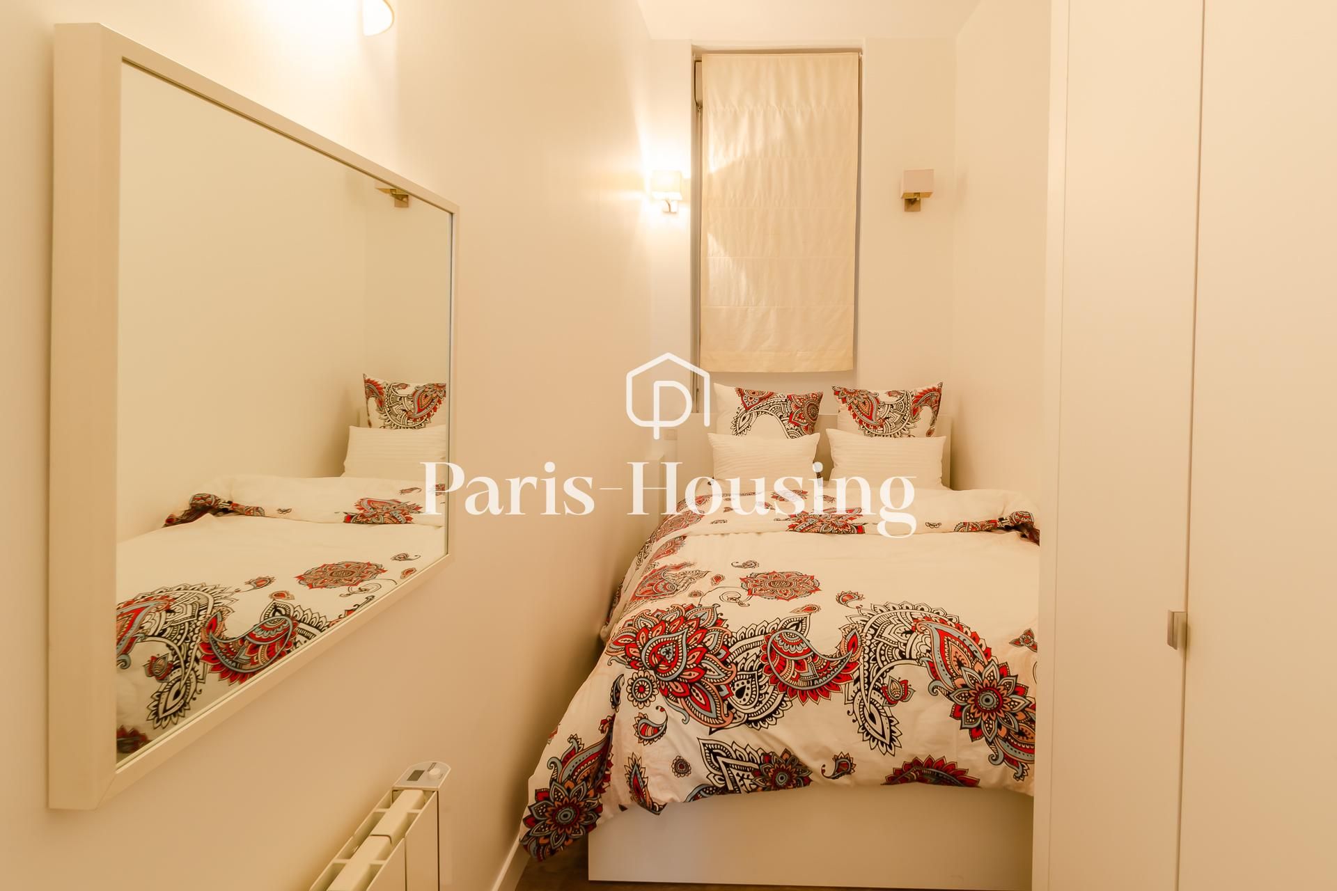 Location appartement meublé, Paris 8ème, 2 pièces, 27m2 - Ref: 141175 - Paris-housing - Image 4