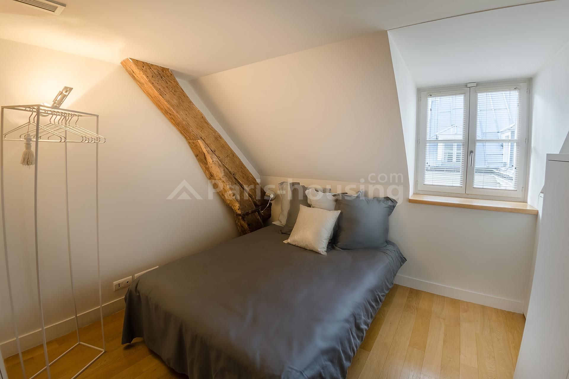 Apartment for rent furnished, Paris 2ème, 3 bedrooms, 121.79m2 - Ref: 160069 - Paris-housing - Image 11