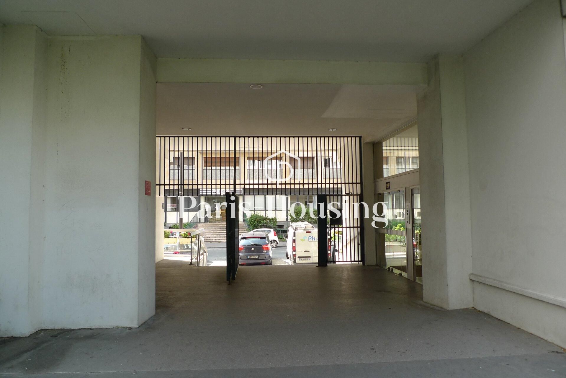 Location studio vide, Paris 15ème, 1 pièce, 31.3m2 - Ref: 160072 - Paris-housing - Image 5