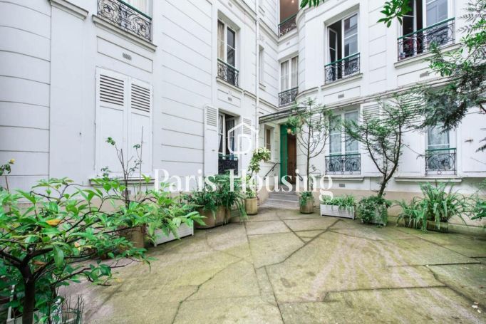 Type: Apartment for sale, Paris 7ème, 1 bedroom, 37.7 m² living area