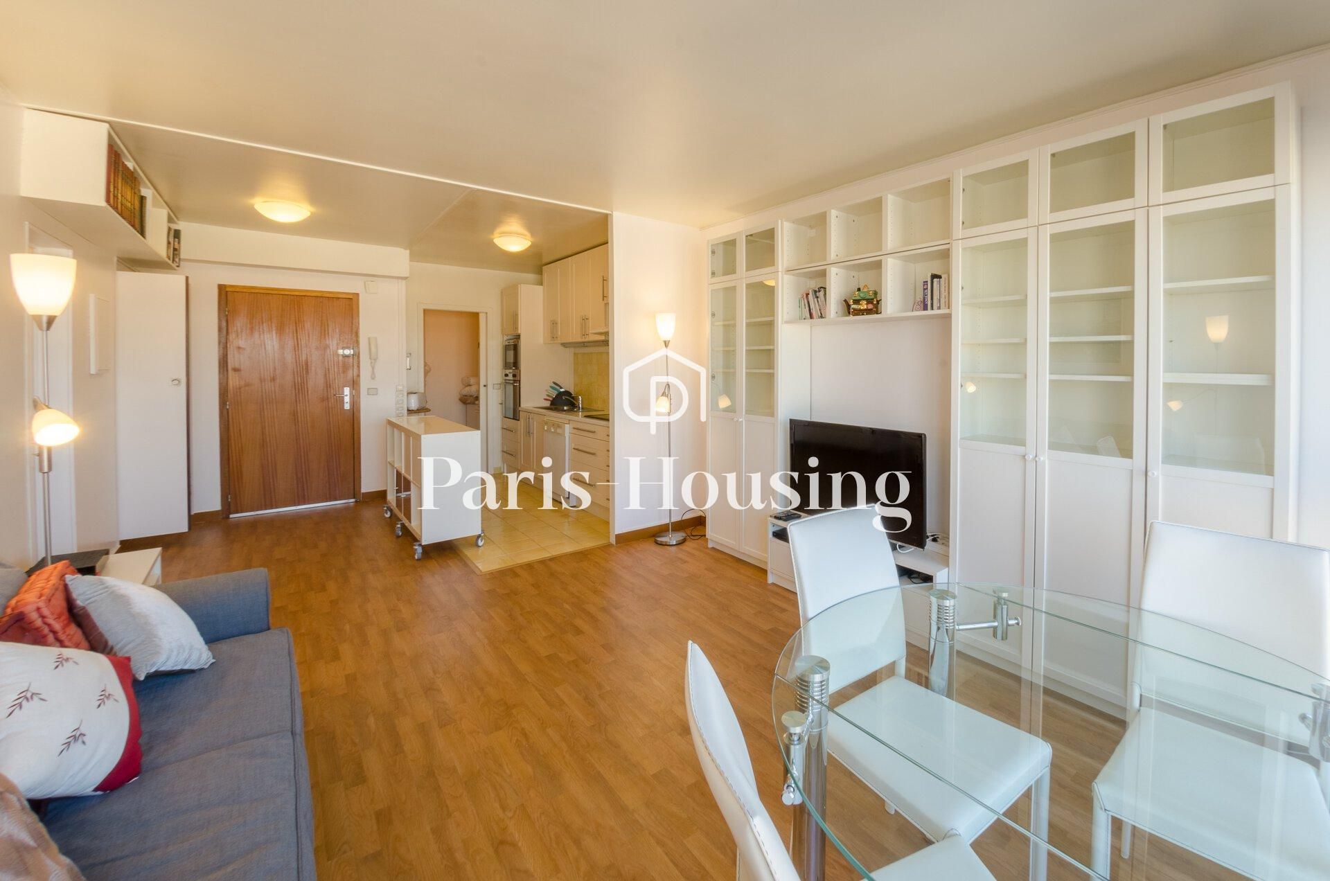 Location appartement meublé, Paris 15ème, 2 pièces, 50m2 - Ref: 160108 - Paris-housing - Image 2