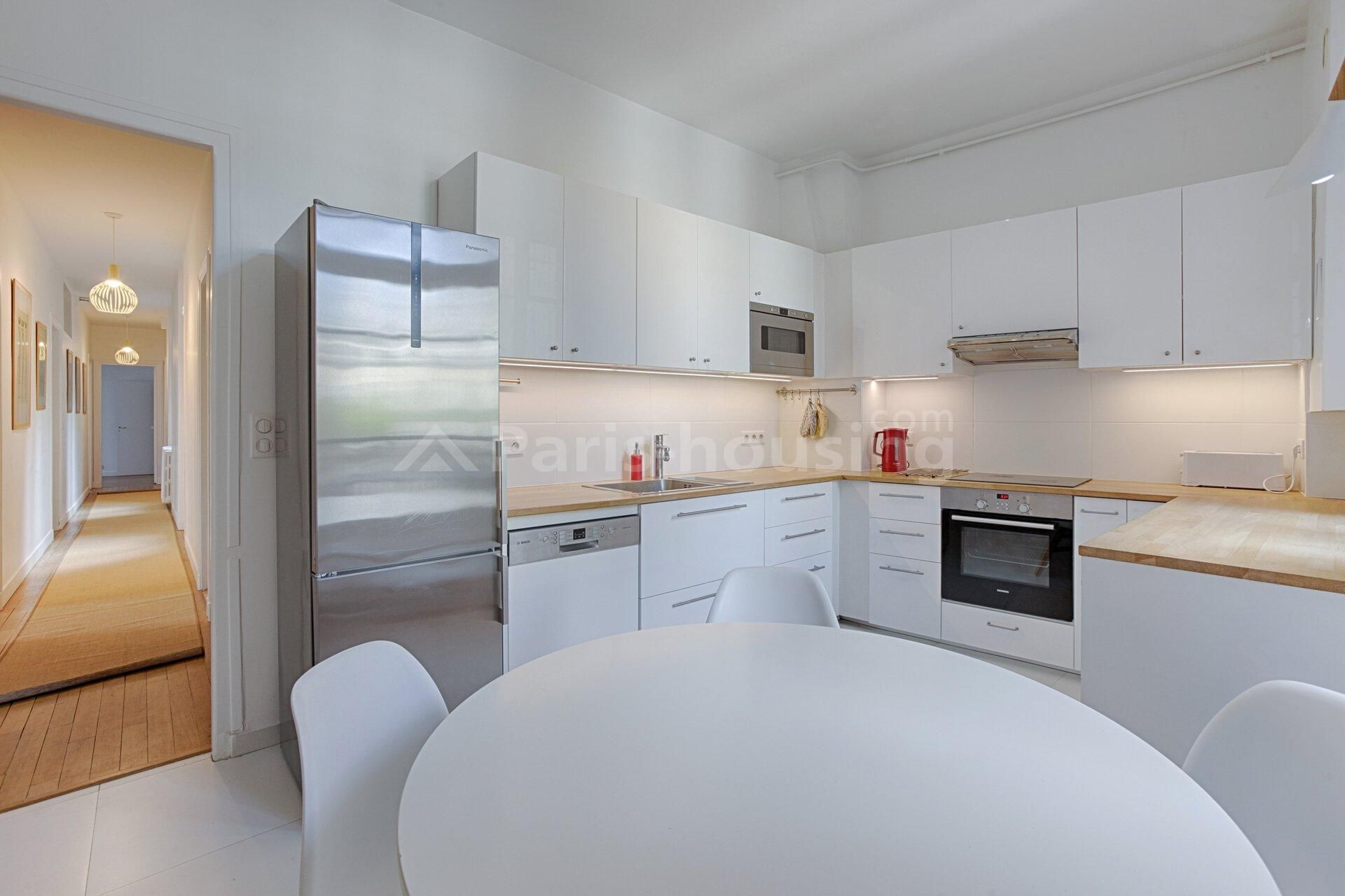 Apartment for rent furnished, Paris 6ème, 3 bedrooms, 136m2 - Ref: 170142 - Paris-housing - Image 6