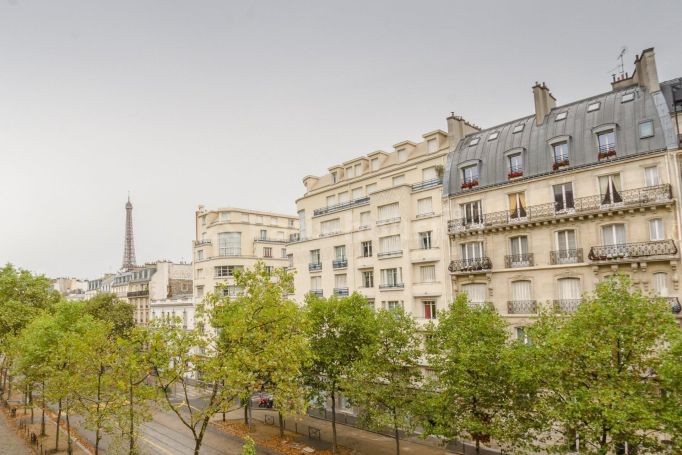 Boulevard de la Tour Maubourg - Paris 7ème Palais-Bourbon - Ecole Militaire