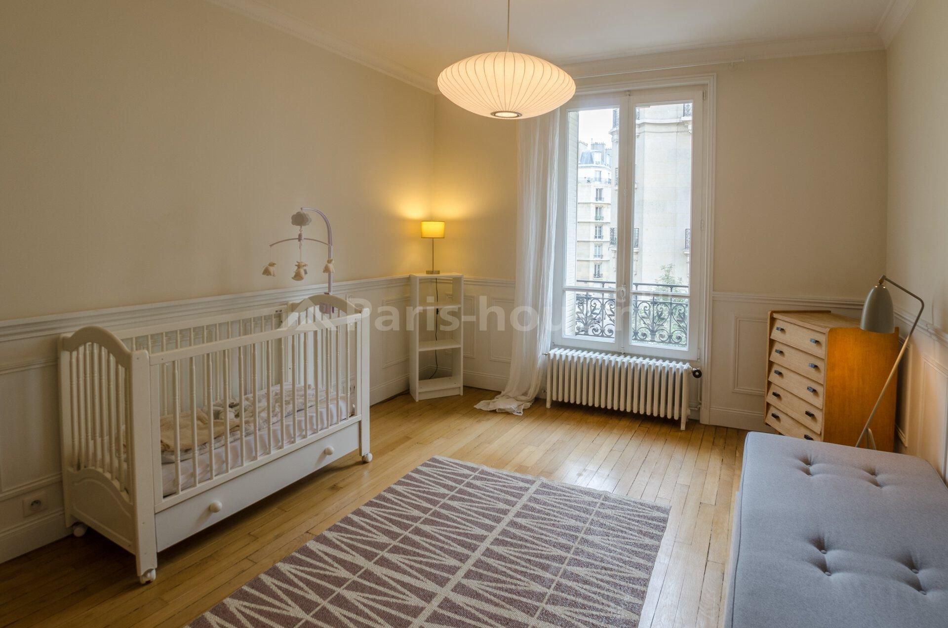 Location appartement meublé, Paris 15ème, 3 pièces, 69.5m2 - Ref: 170161 - Paris-housing - Image 10