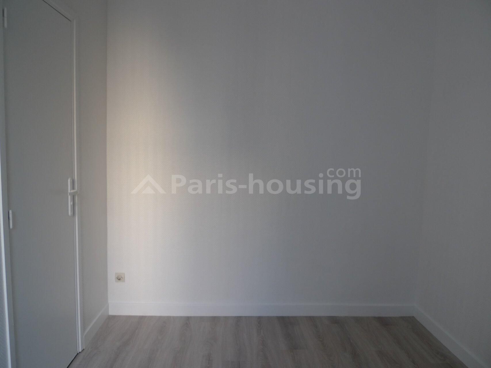 Studio for sale, Paris 7ème, 1 room, 9.41m2 - Ref: 170165 - Paris-housing - Image 2