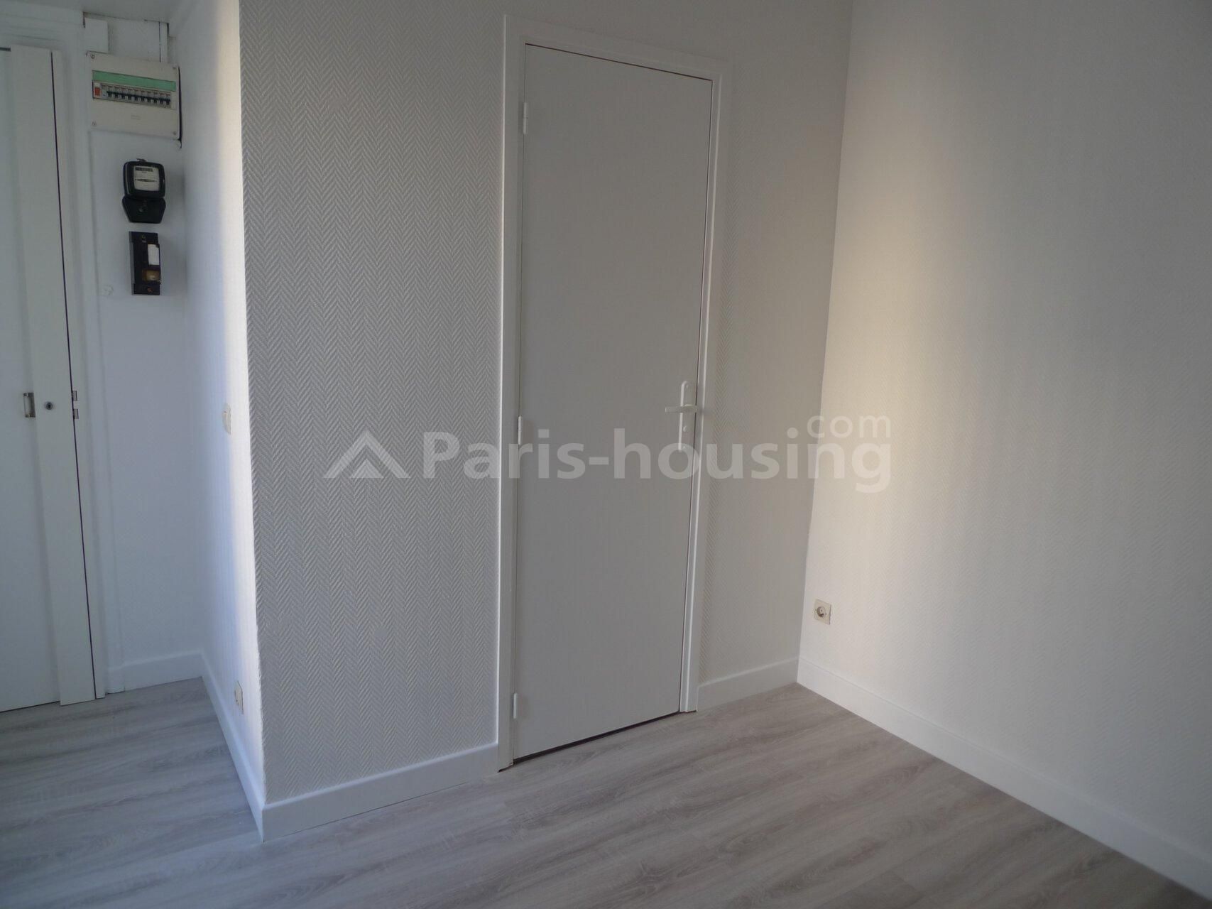 Studio for sale, Paris 7ème, 1 room, 9.41m2 - Ref: 170165 - Paris-housing - Image 4