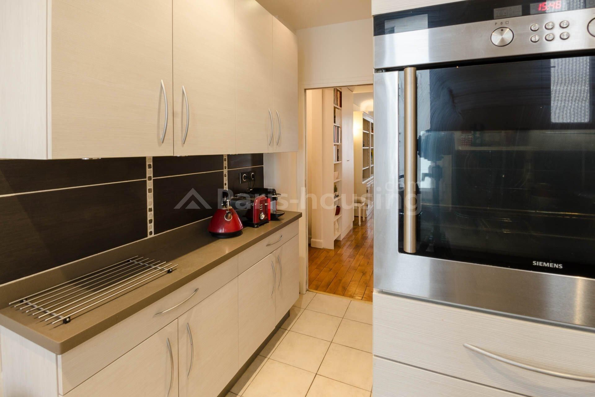 Location appartement meublé, Paris 16ème, 3 pièces, 71m2 - Ref: 170169 - Paris-housing - Image 6