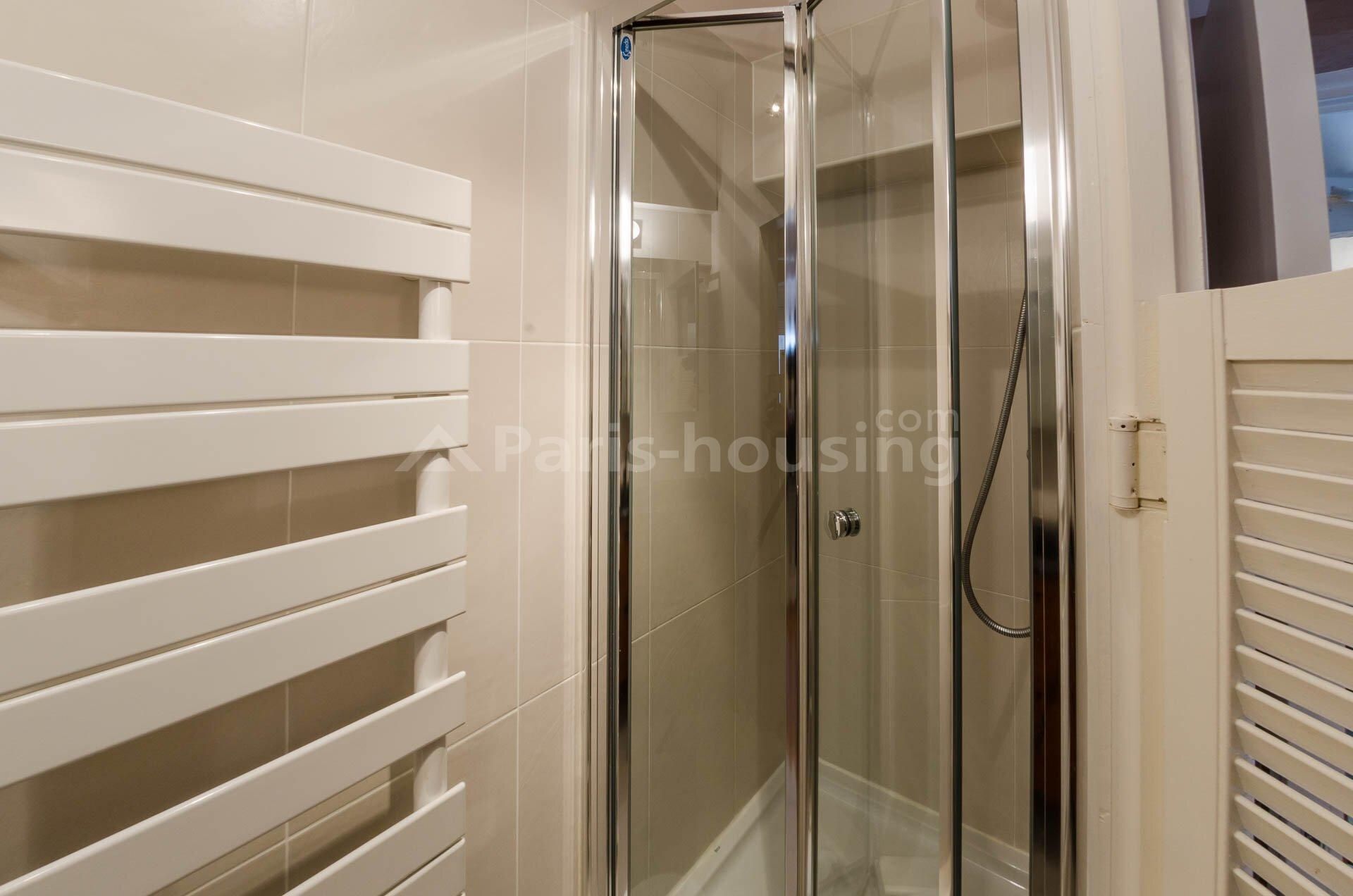 Location appartement meublé, Paris 4ème, 4 pièces, 80.6m2 - Ref: 170170 - Paris-housing - Image 13