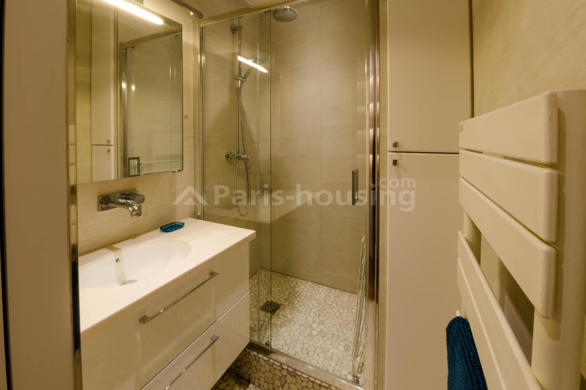 Apartment for rent furnished, Paris 7ème, 2 bedrooms, 83m2 - Ref: 170177 - Paris-housing - Image 12