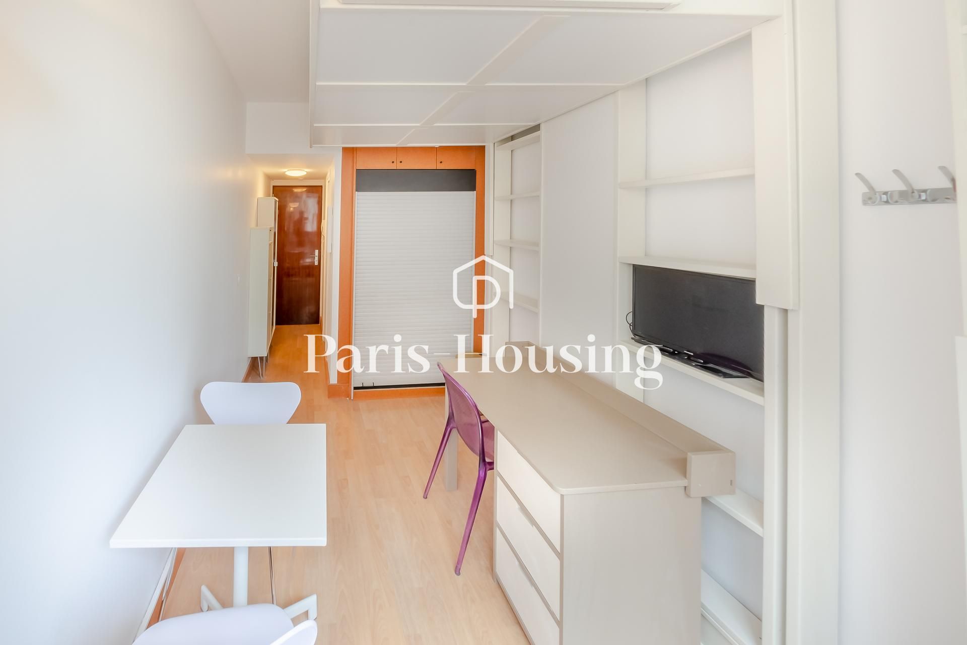 Location studio meublé, Paris 7ème, 1 pièce, 12.18m2 - Ref: 180183 - Paris-housing - Image 2