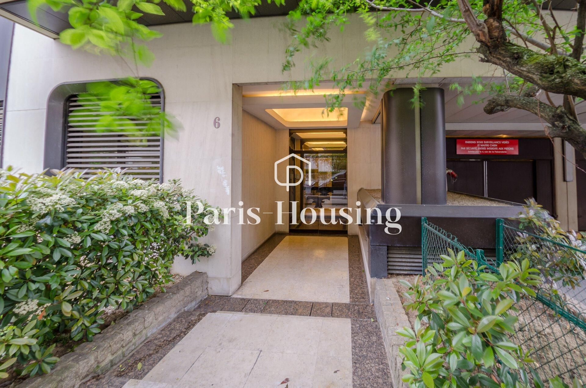 Location studio meublé, Paris 16ème, 1 pièce, 32.5m2 - Ref: 180212 - Paris-housing - Image 12