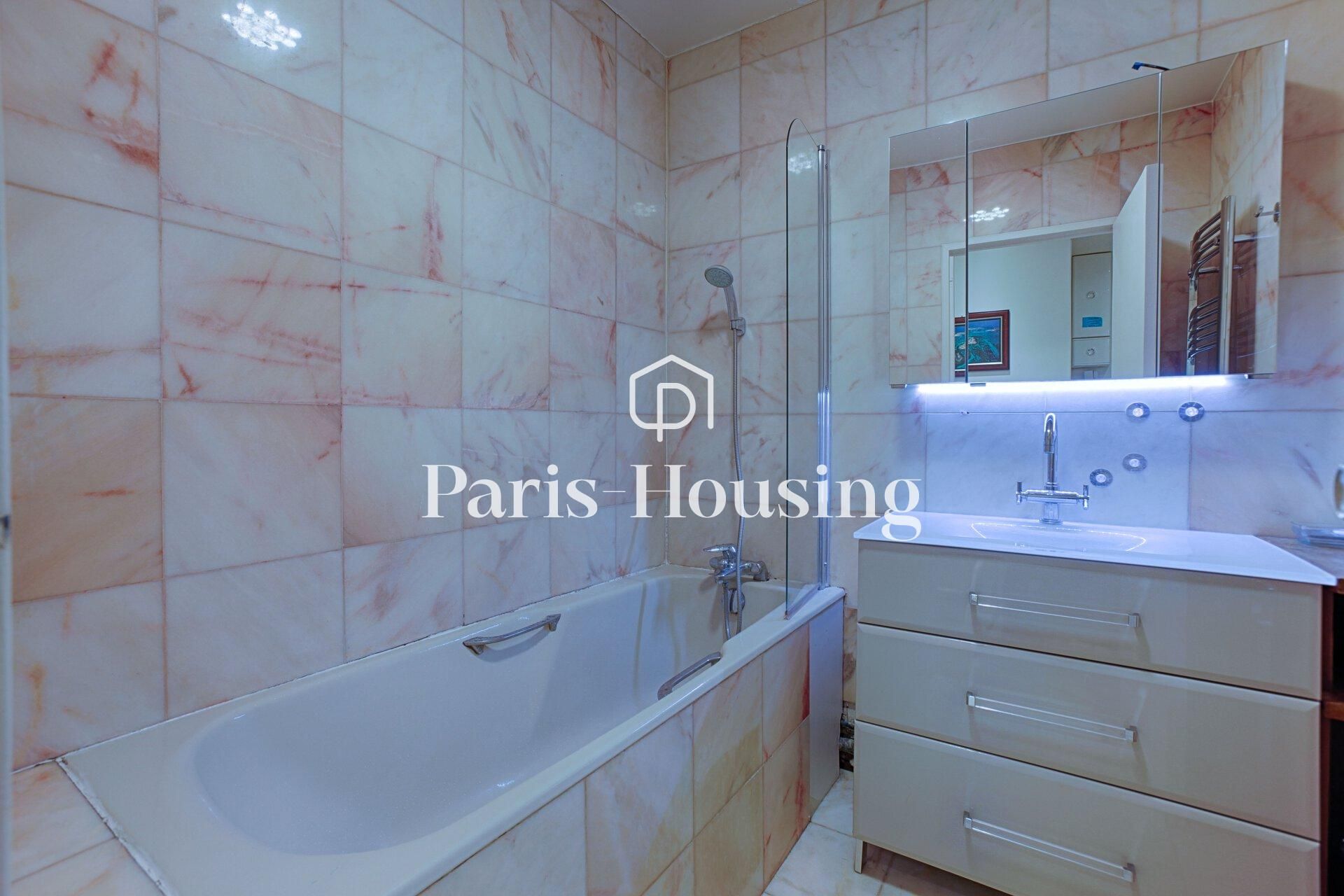 Apartment for sale, Paris 15ème, 2 bedrooms, 63.33m2 - Ref: 180252 - Paris-housing - Image 9