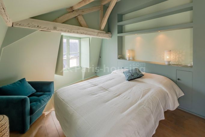 Rue Mazarine - Paris 6ème Luxembourg - Monnaie – Saint - Michel