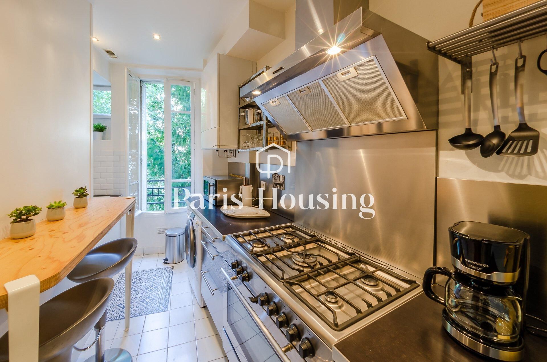 Location appartement meublé, Paris 18ème, 3 pièces, 56m2 - Ref: 190294 - Paris-housing - Image 3