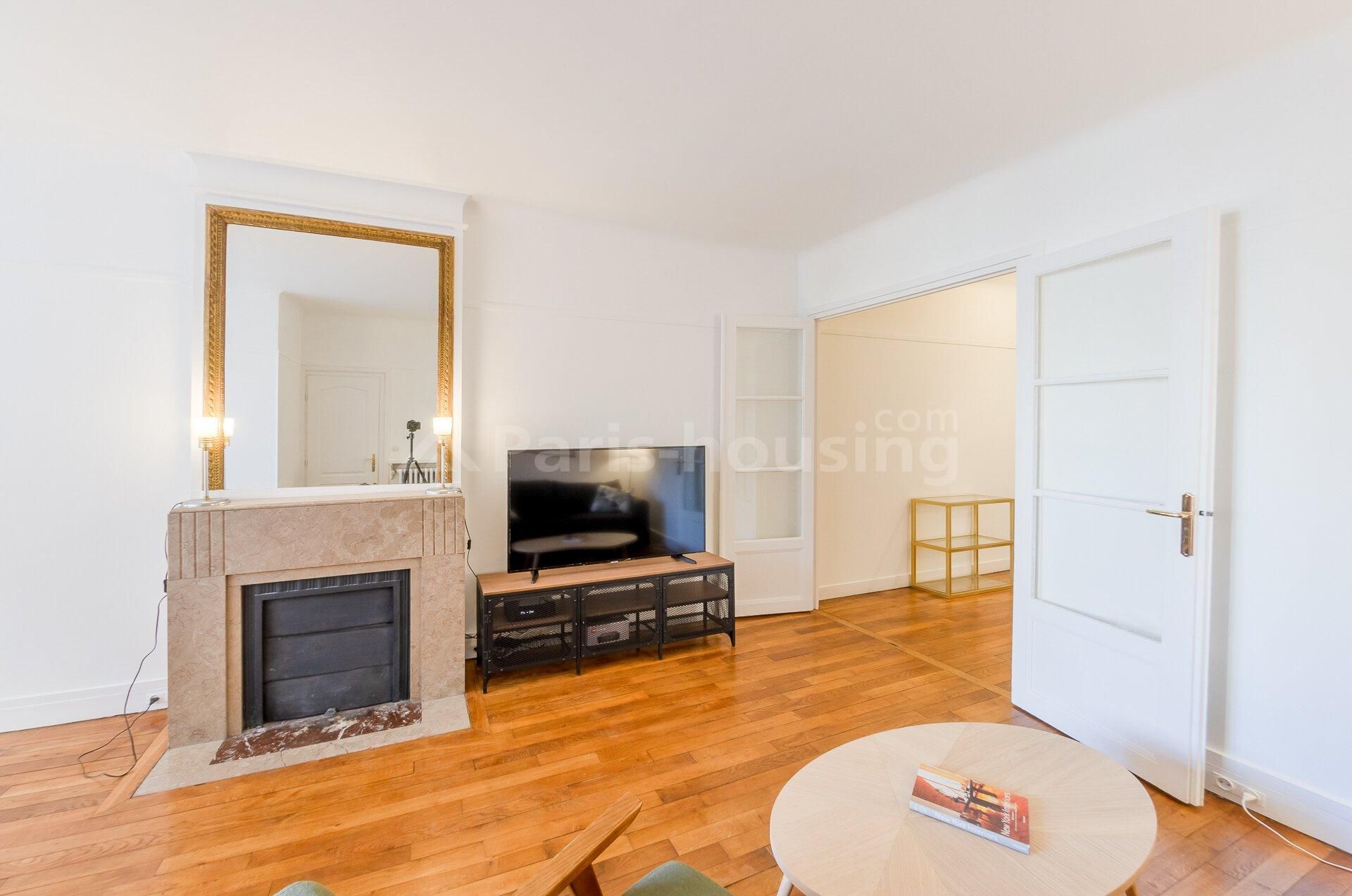 Apartment for rent furnished, Paris 7ème, 1 bedroom, 50m2 - Ref: 190295 - Paris-housing - Image 2
