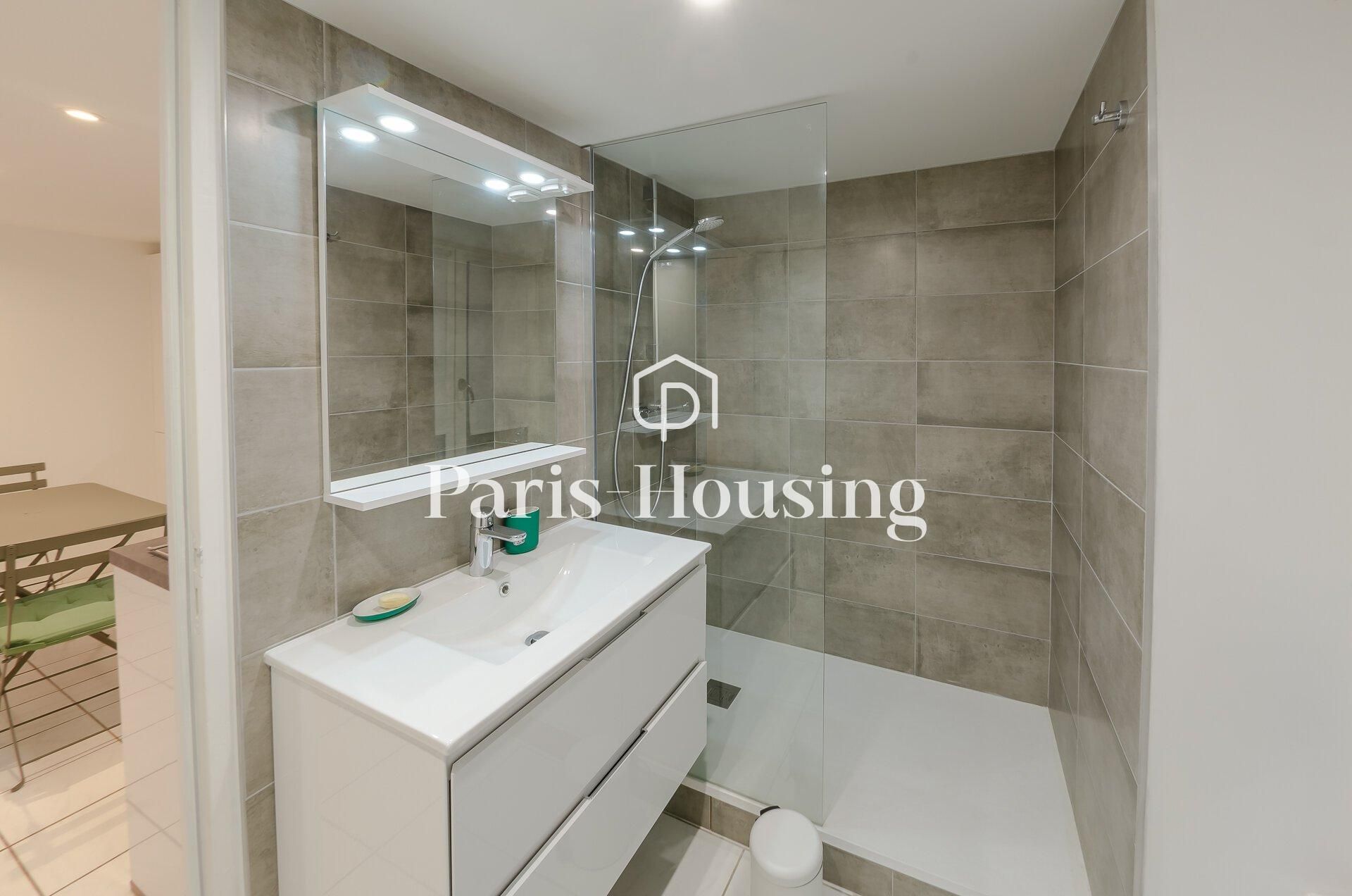 Location studio meublé, Paris 1er, 1 pièce, 28.6m2 - Ref: 190311 - Paris-housing - Image 7