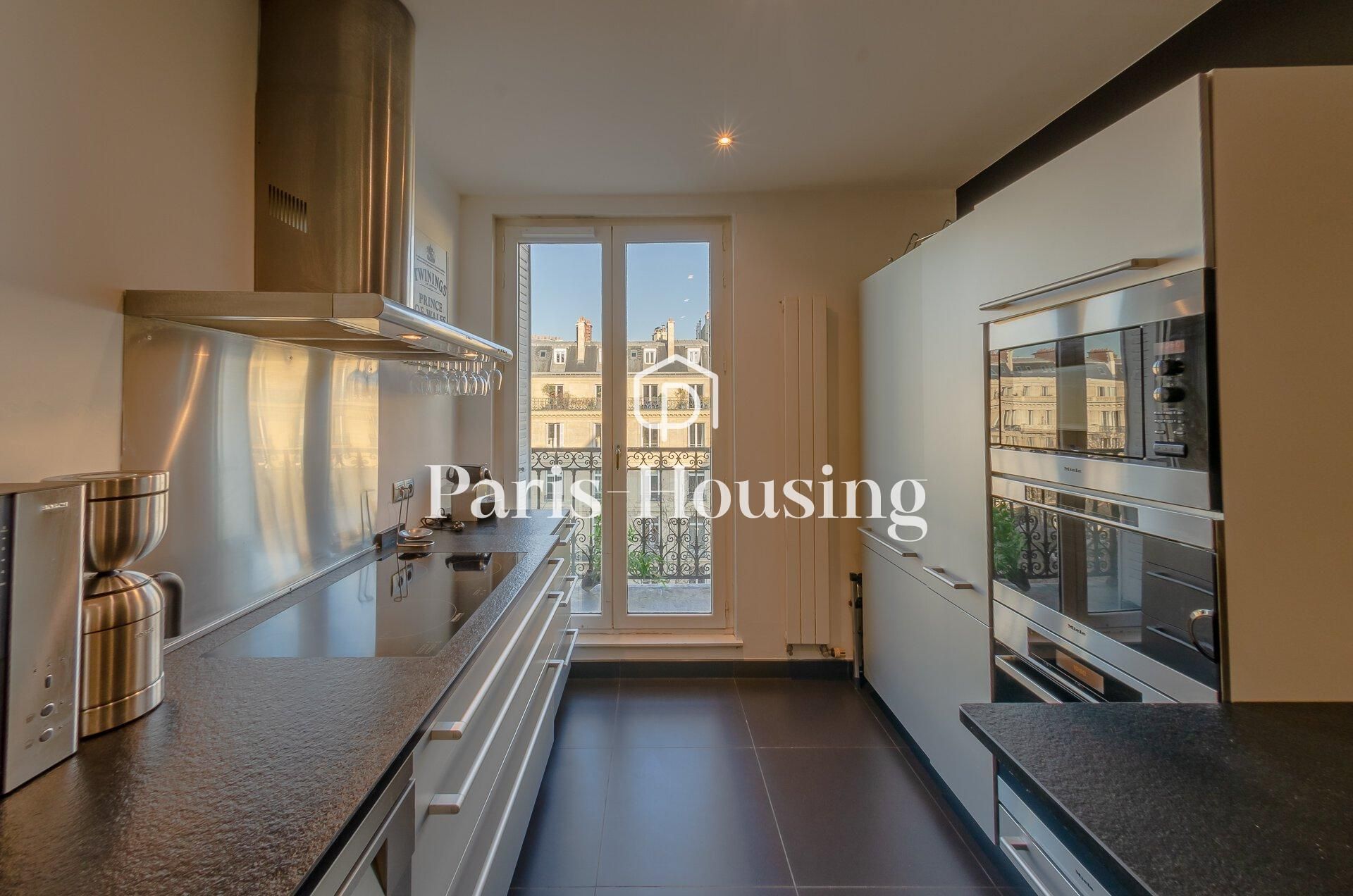 Apartment for rent furnished, Paris 8ème, 3 bedrooms, 136.7m2 - Ref: 200313 - Paris-housing - Image 6