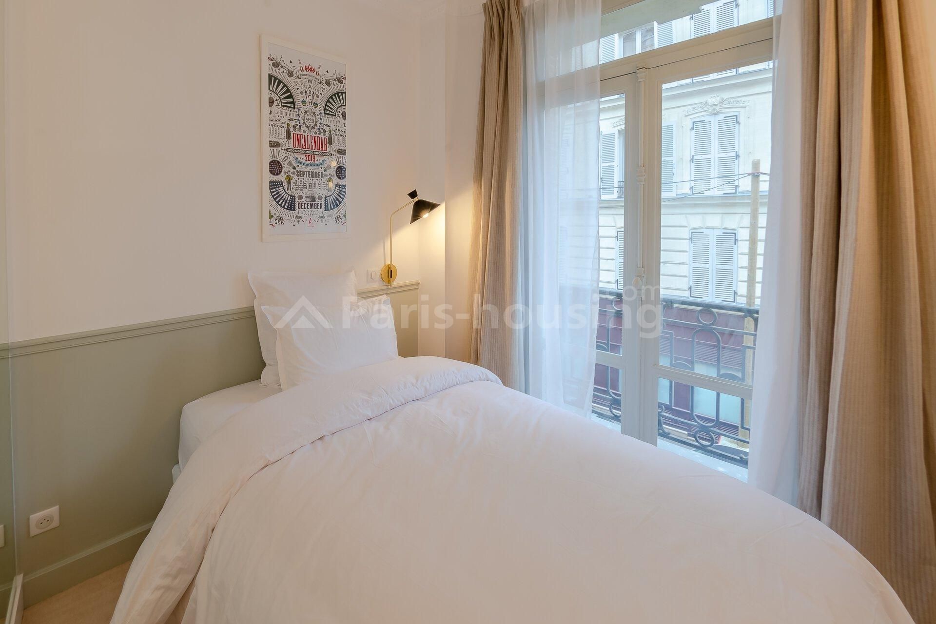 Apartment for rent furnished, Paris 16ème, 2 bedrooms, 60.26m2 - Ref: 200316 - Paris-housing - Image 8