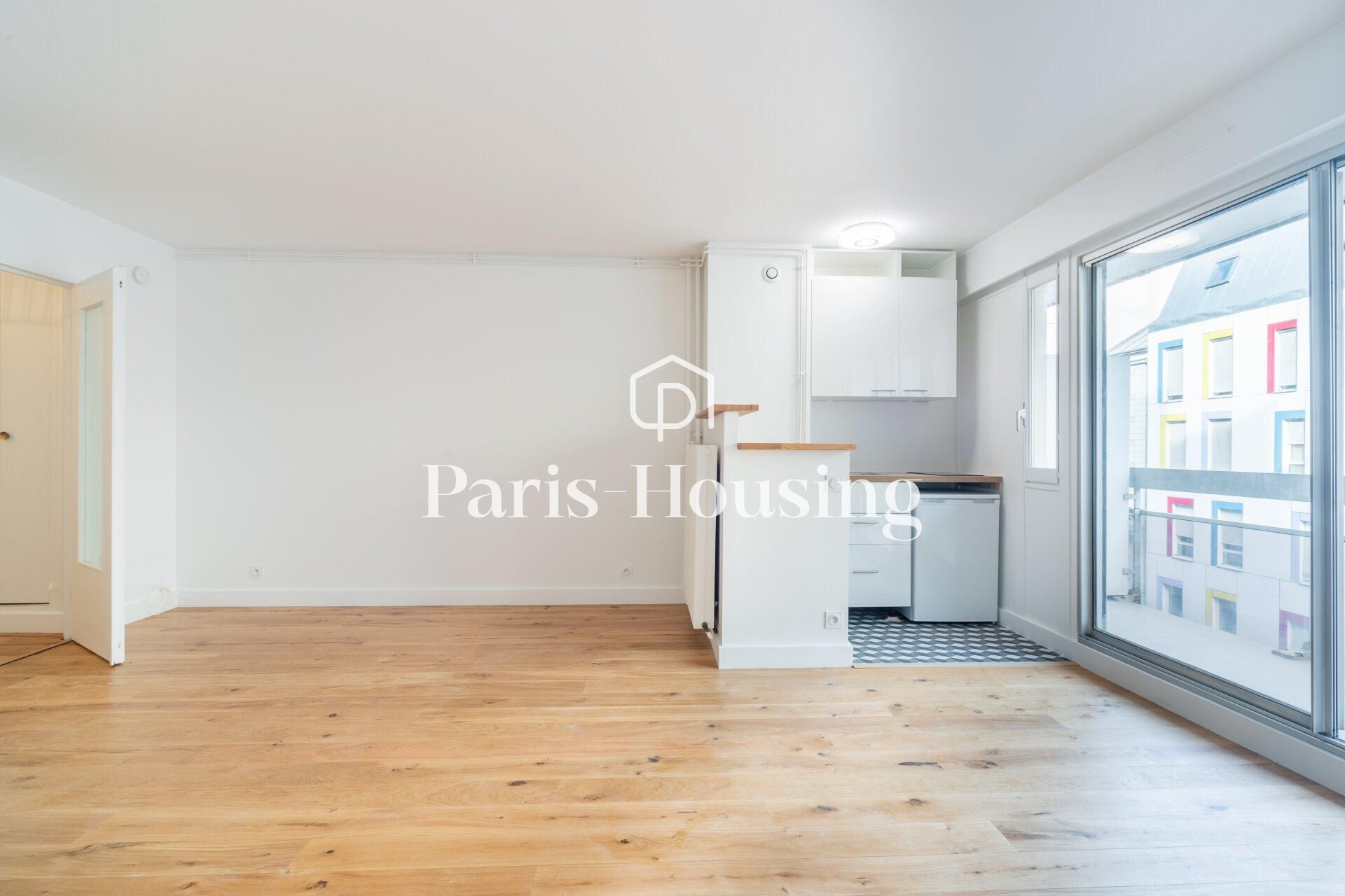 Location studio vide, Paris 20ème, 1 pièce, 40.02m2 - Ref: 200338 - Paris-housing - Image 2