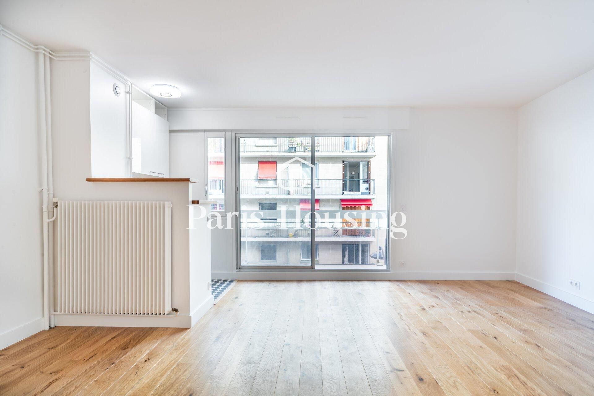 Location studio vide, Paris 20ème, 1 pièce, 40.02m2 - Ref: 200338 - Paris-housing - Image 3