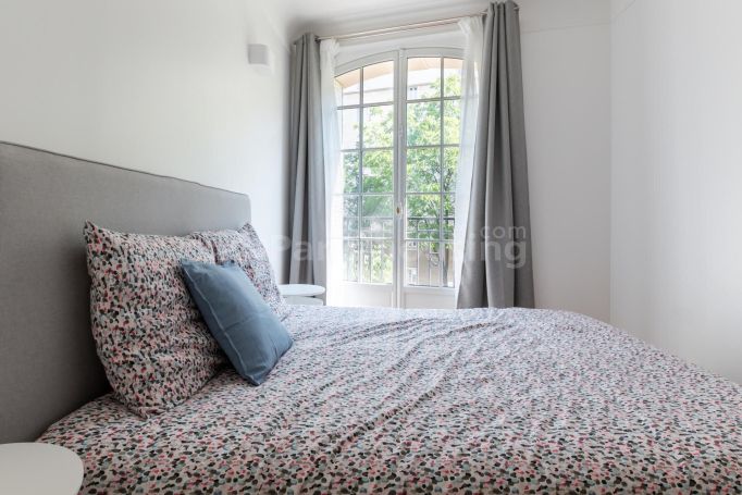 Avenue Felix Faure - Paris 15ème Vaugirard - Violet - Commerce