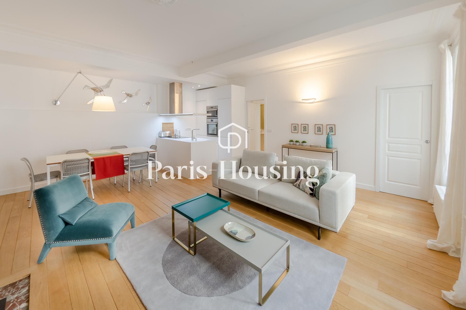 Apartment for rent furnished, Paris 7ème, 2 bedrooms, 75.37m2 - Ref: 210367 - Paris-housing - Image 2